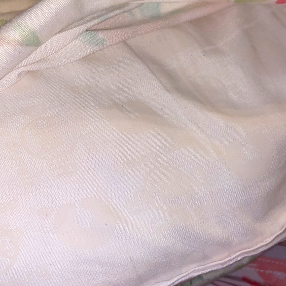 Nursing pillow - Picture 2 of 2